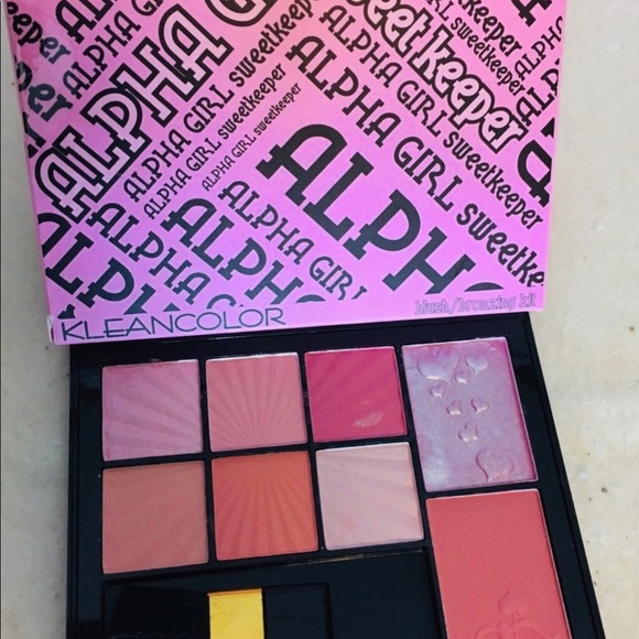 ALPHA GIRL. Blush & bronzing kit💄💋 - Picture 3 of 8
